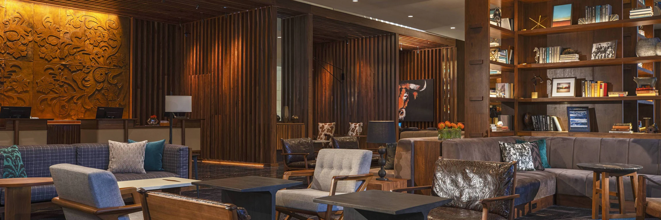 dfwdt-lobby-7563-hor-pano